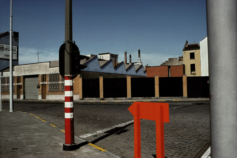 Harry Gruyaert, Belgique, Bruxelles, Gare de Bruxelles-Midi, 1981 © Harry Gruyaert / Magnum Photos