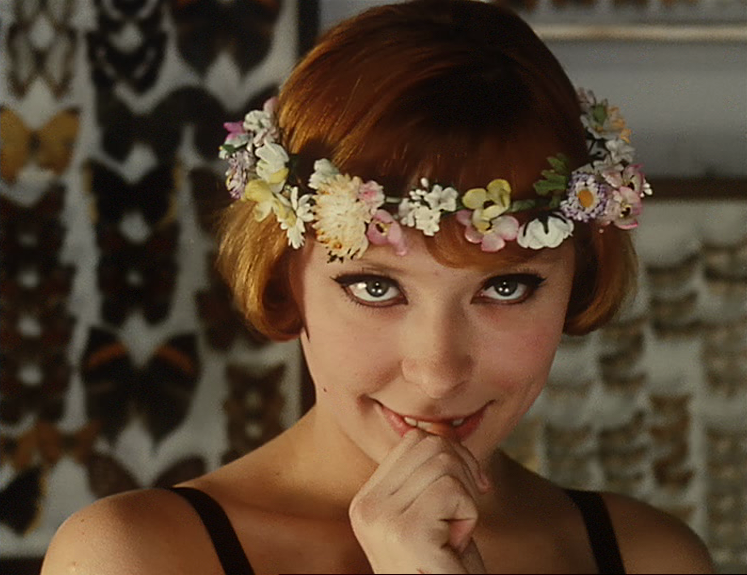 Image tirée du film Les Petites Marguerites de Věra Chytilová.