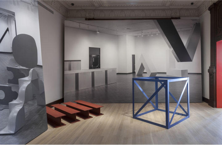 Vue de l’exposition Other Primary Structures, Jewish Museum, New York, 2014